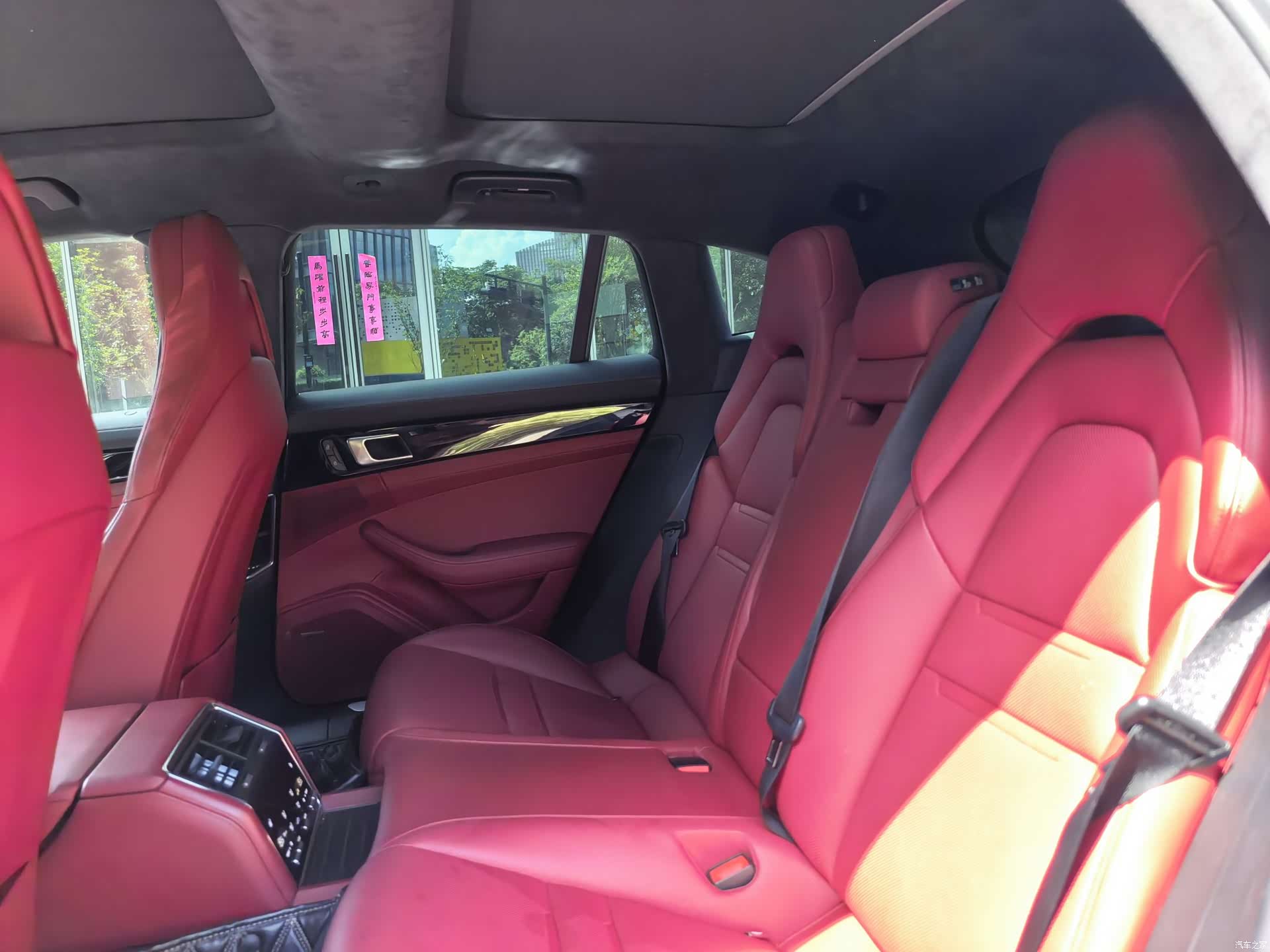 Porsche Panamera, 2022 10