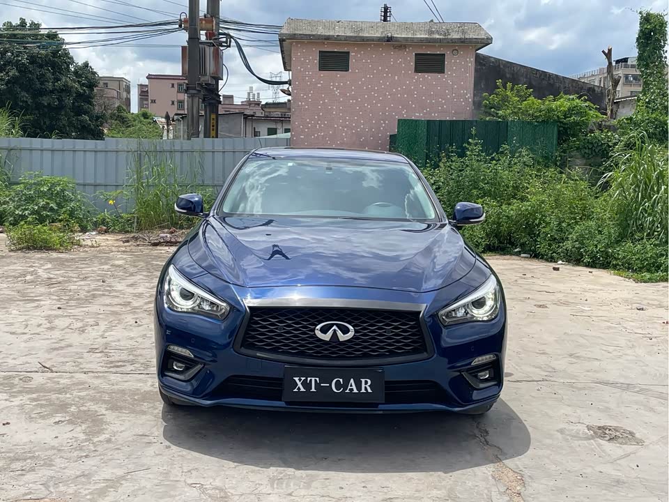Infiniti Q50L