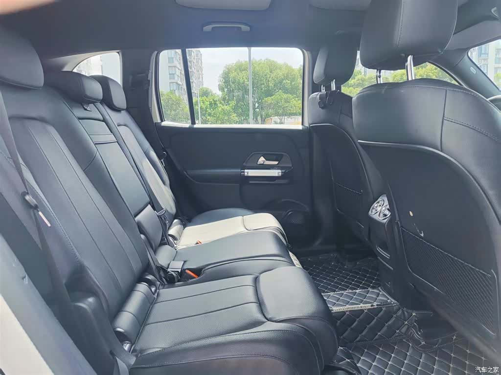 Mercedes-Benz GLB, 2022 16