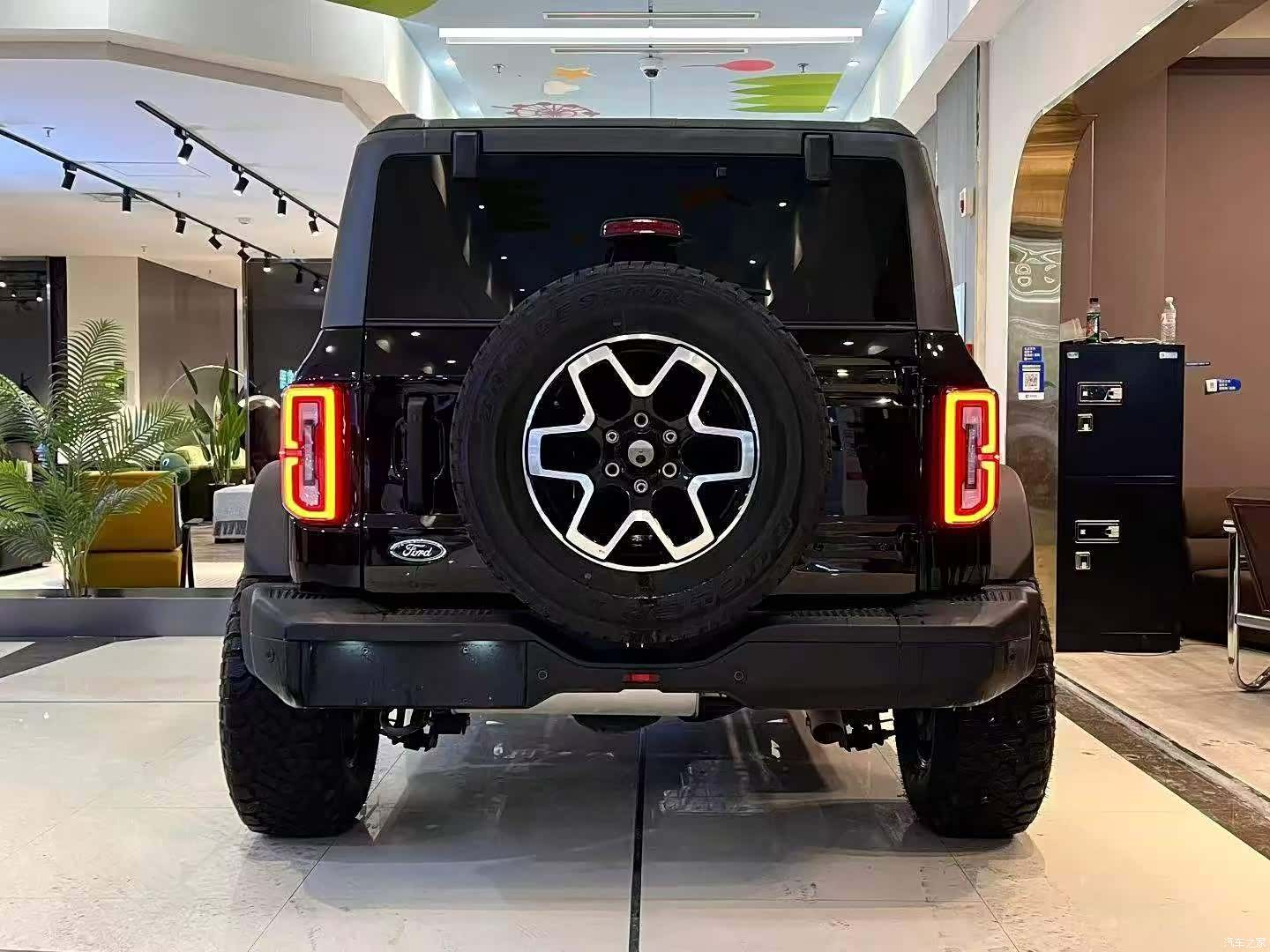 Ford Bronco, 2024 8