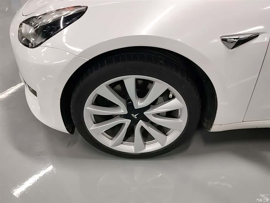 Tesla Model 3, 2020 23