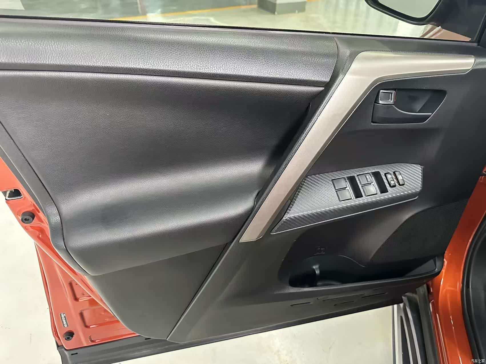Toyota RAV4, 2016 15