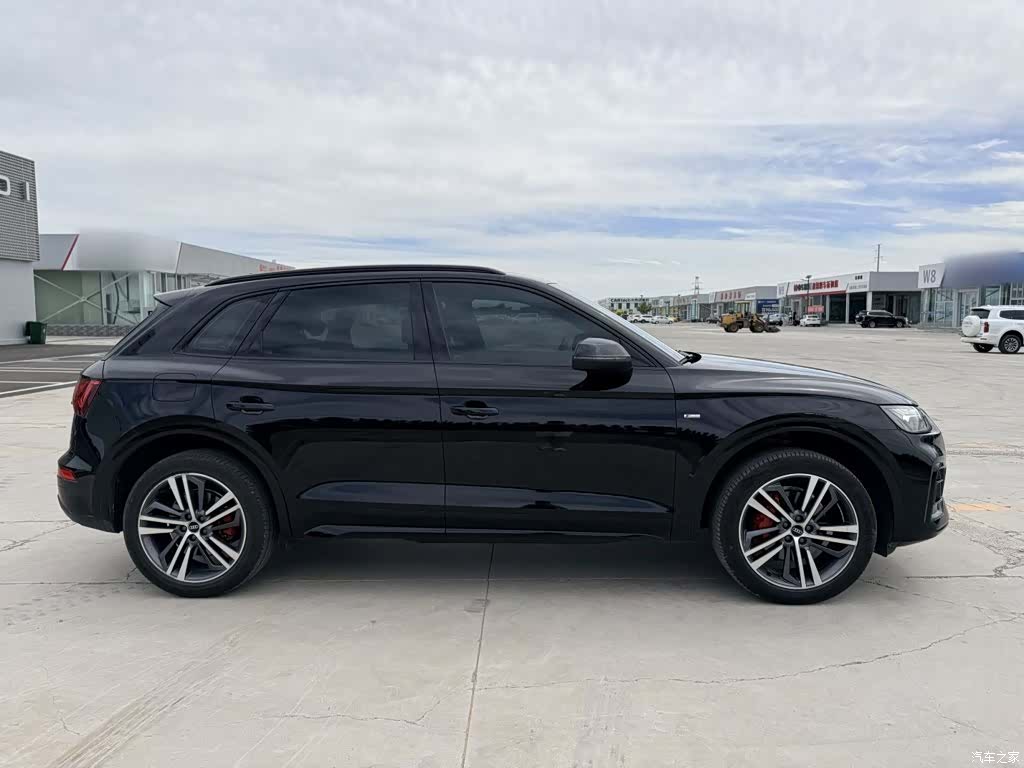 Audi Q5L, 2024 8