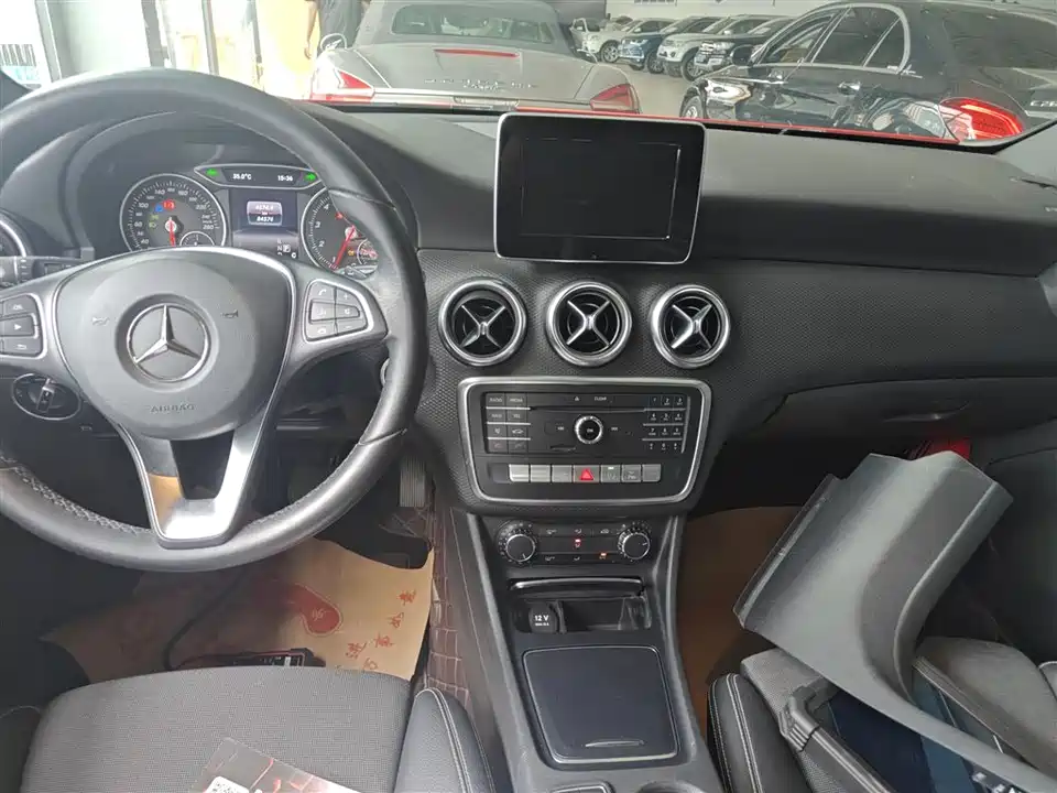 Mercedes-Benz Class A Mercedes-Benz Class A