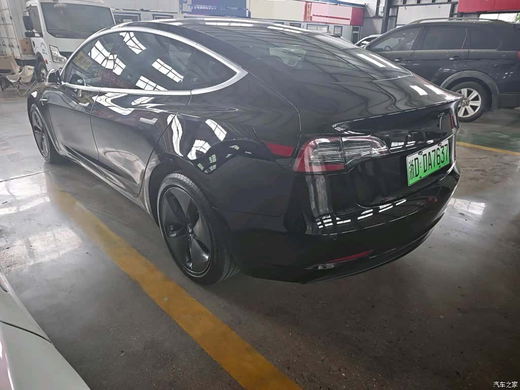Tesla Model 3, 2019 4