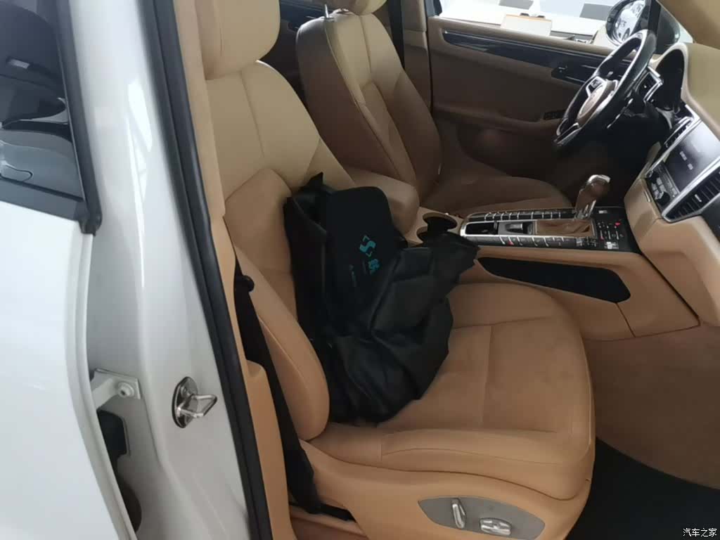 Porsche Macan, 2017 25