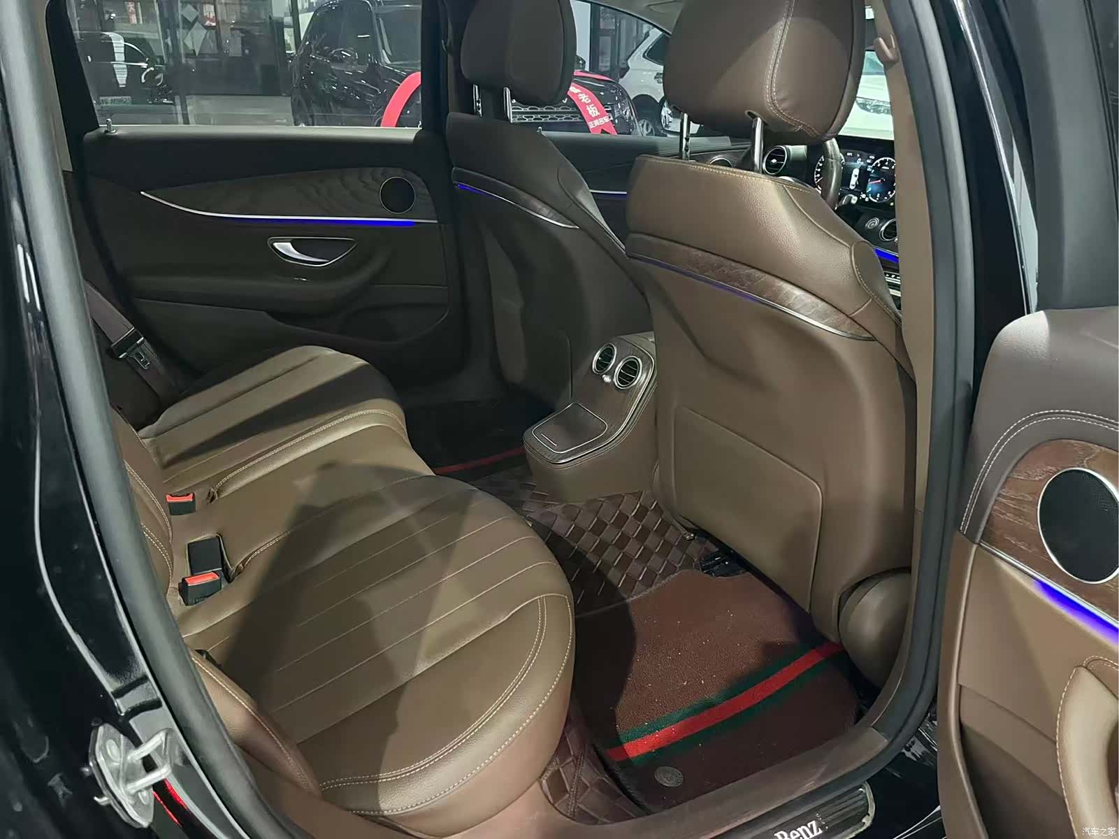Mercedes-Benz E-Class, 2023 9