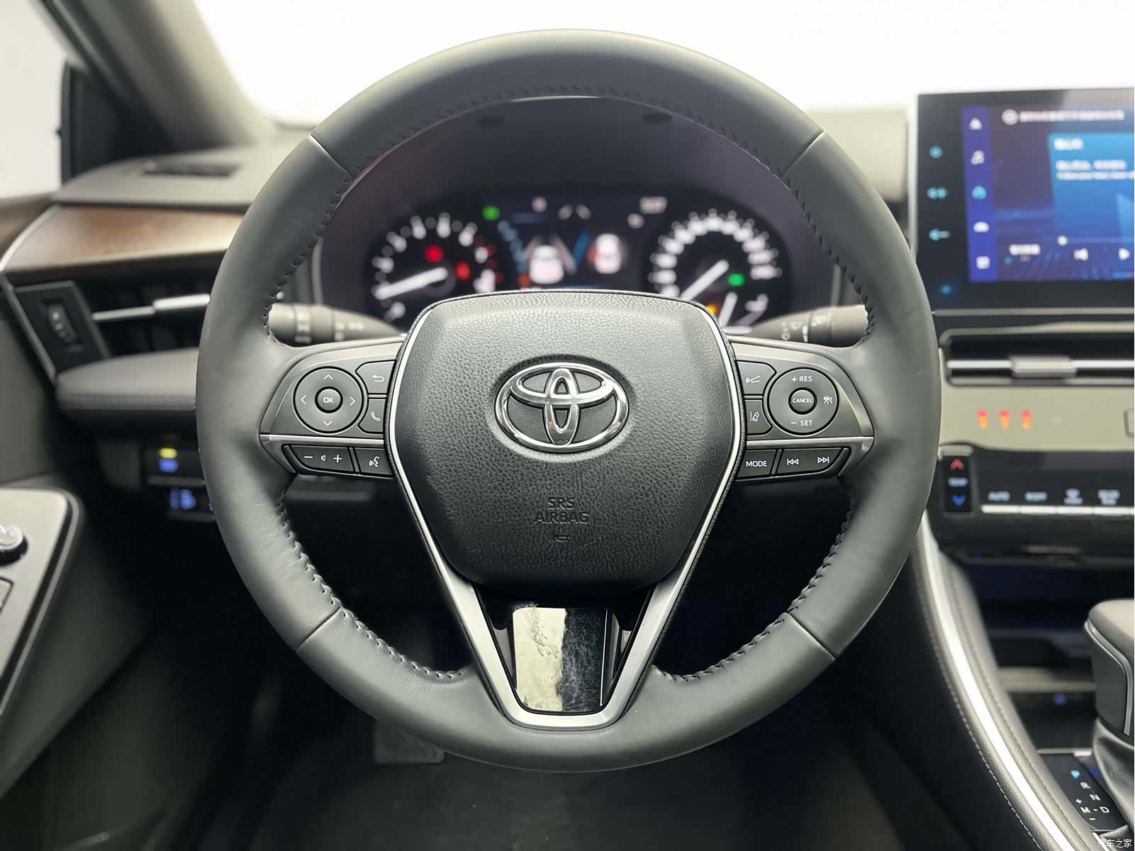 Toyota Avalon, 2022 4