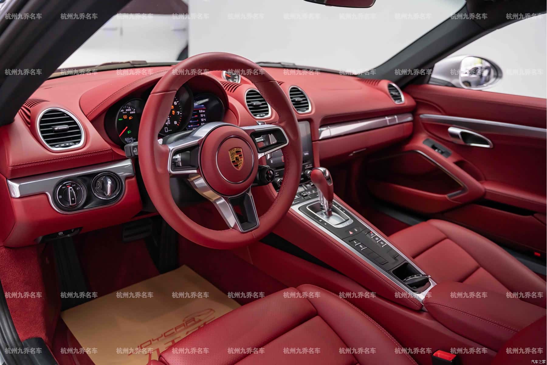 Porsche Cayman, 2023 14