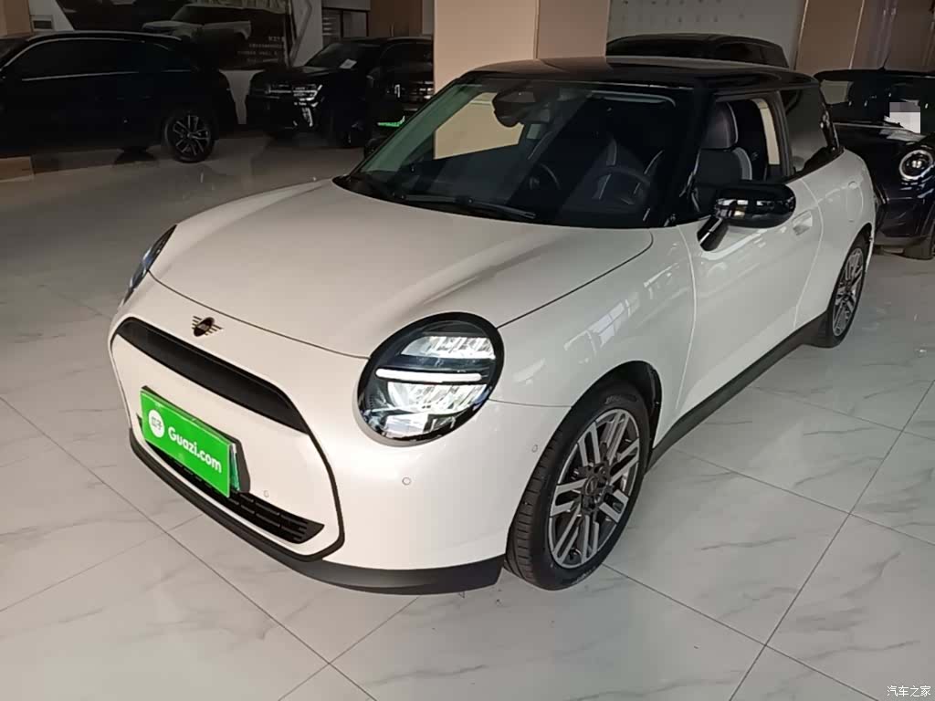 Mini Cooper, 2024 1