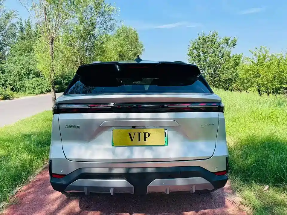 Geely Galaxy Galaxy L7