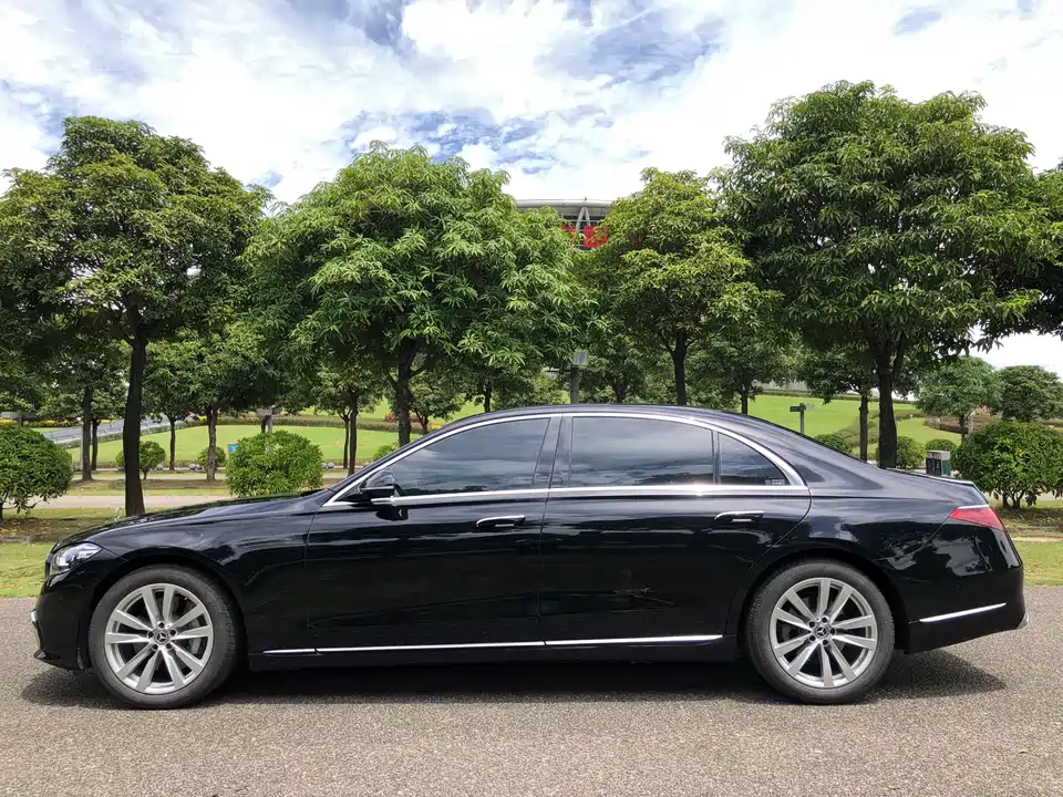 Mercedes-Benz S-class Mercedes-Benz S-class