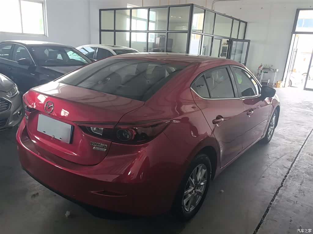 Mazda Mazda3, 2018 7