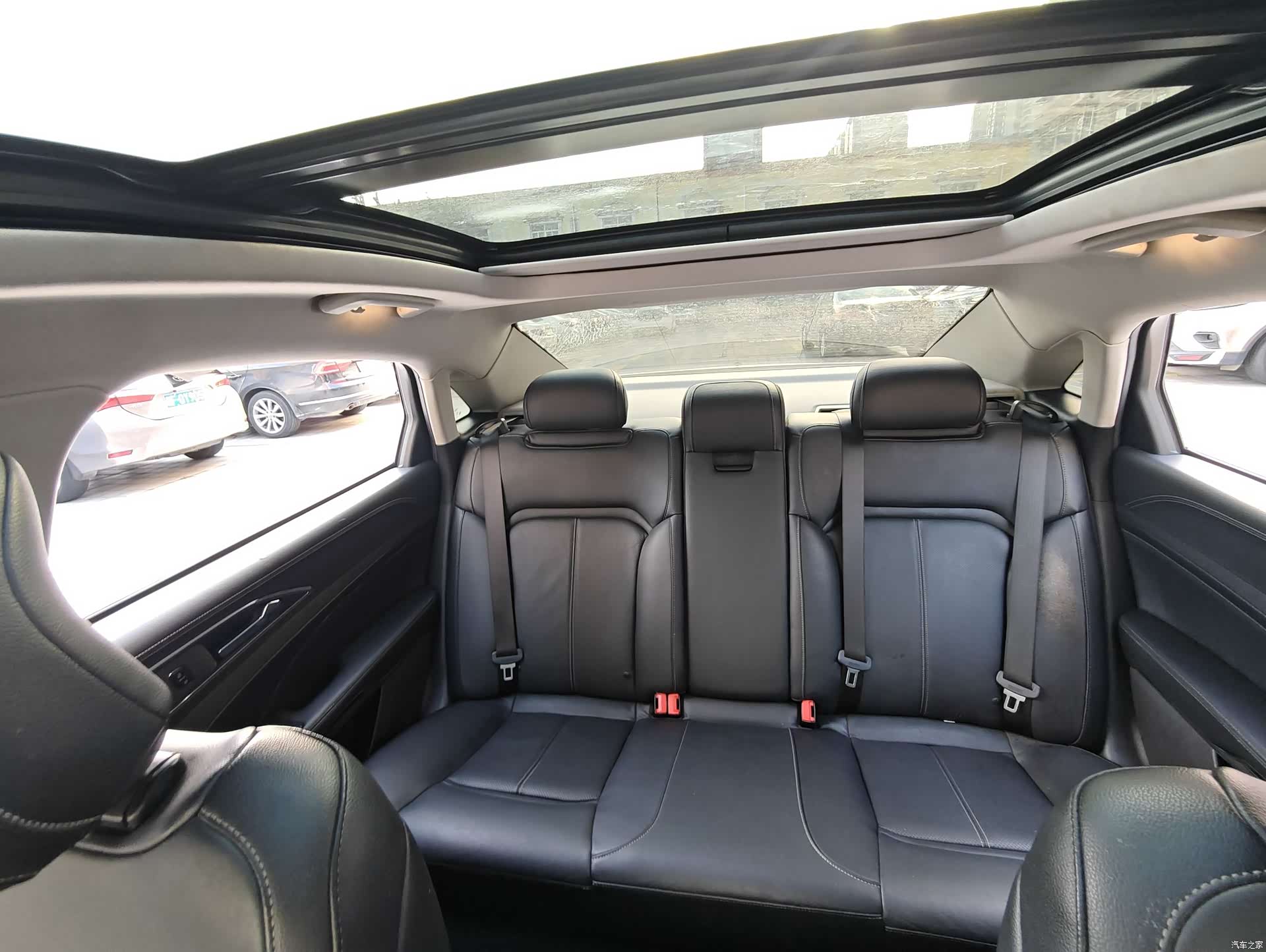 Ford Taurus, 2018 17