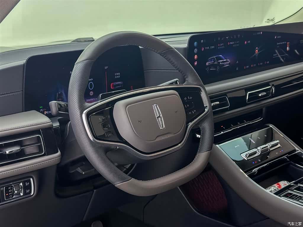 Lincoln Aviator, 2024 18