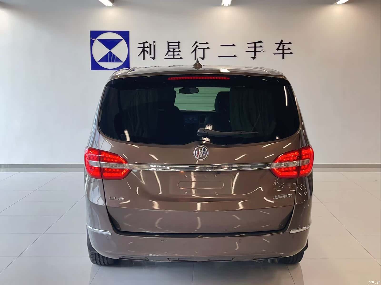 Buick GL8, 2016 8