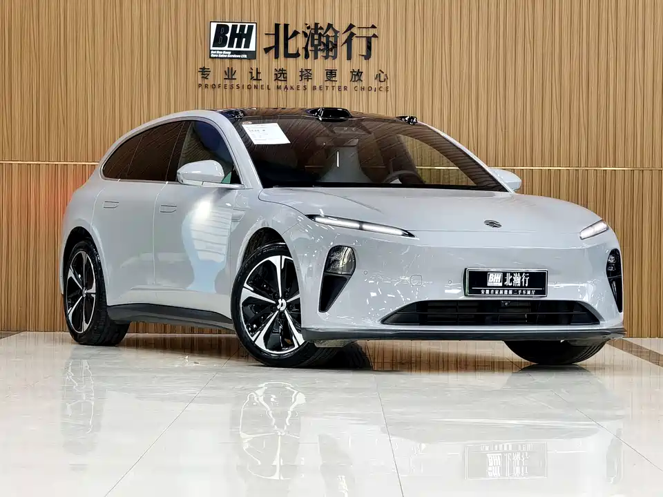 NIO ET5T