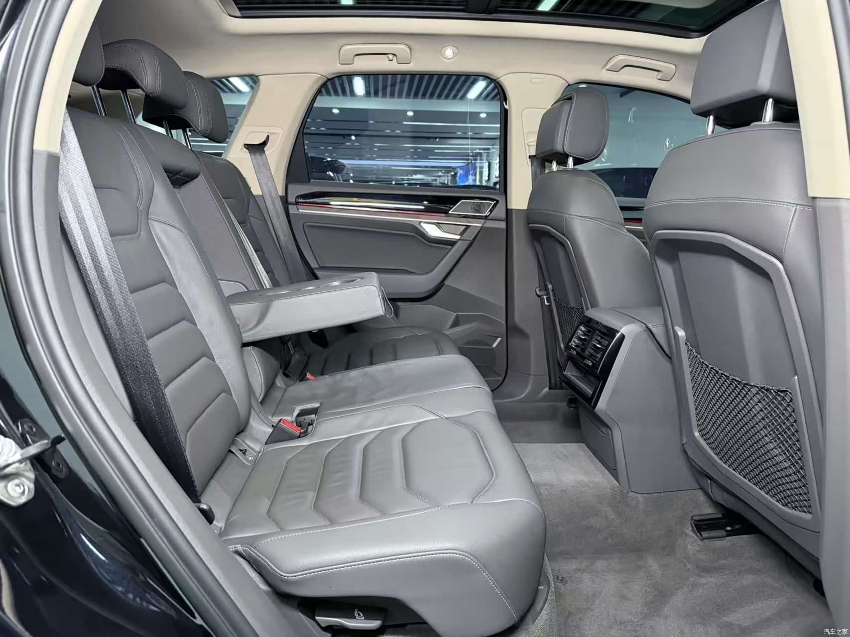 Volkswagen Touareg, 2021 13
