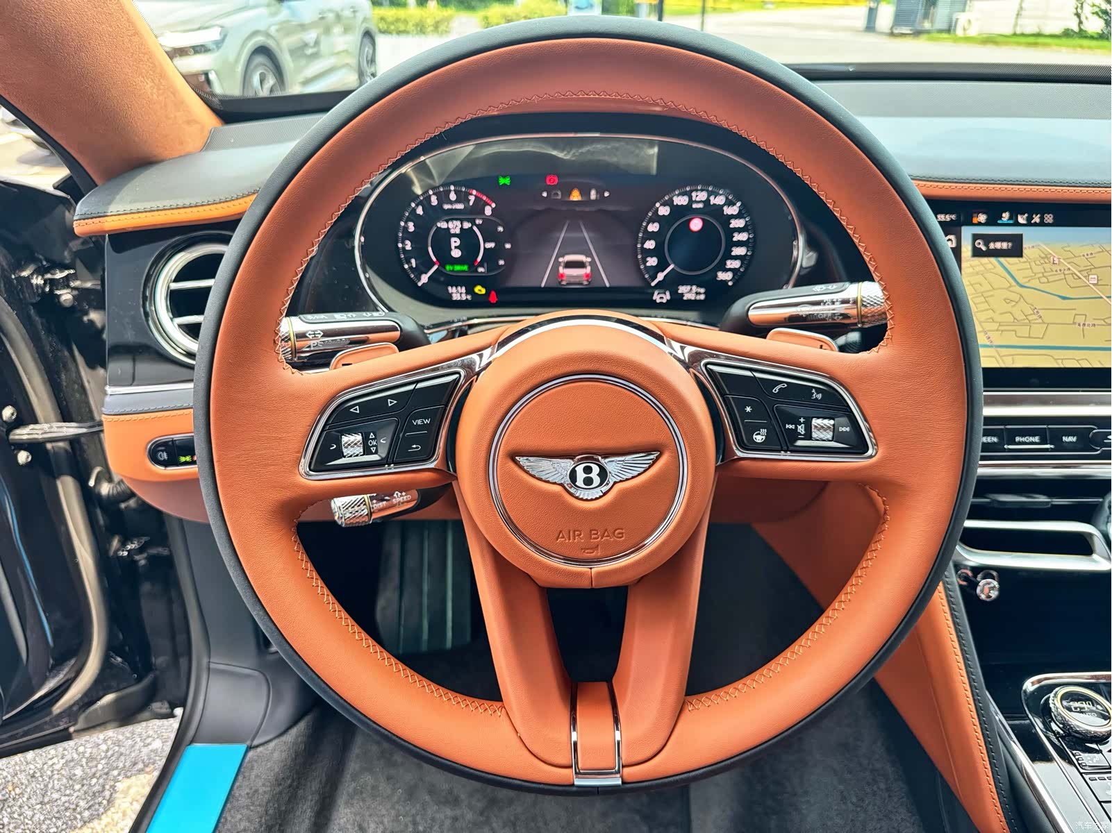 Bentley Flying Spur, 2026 10