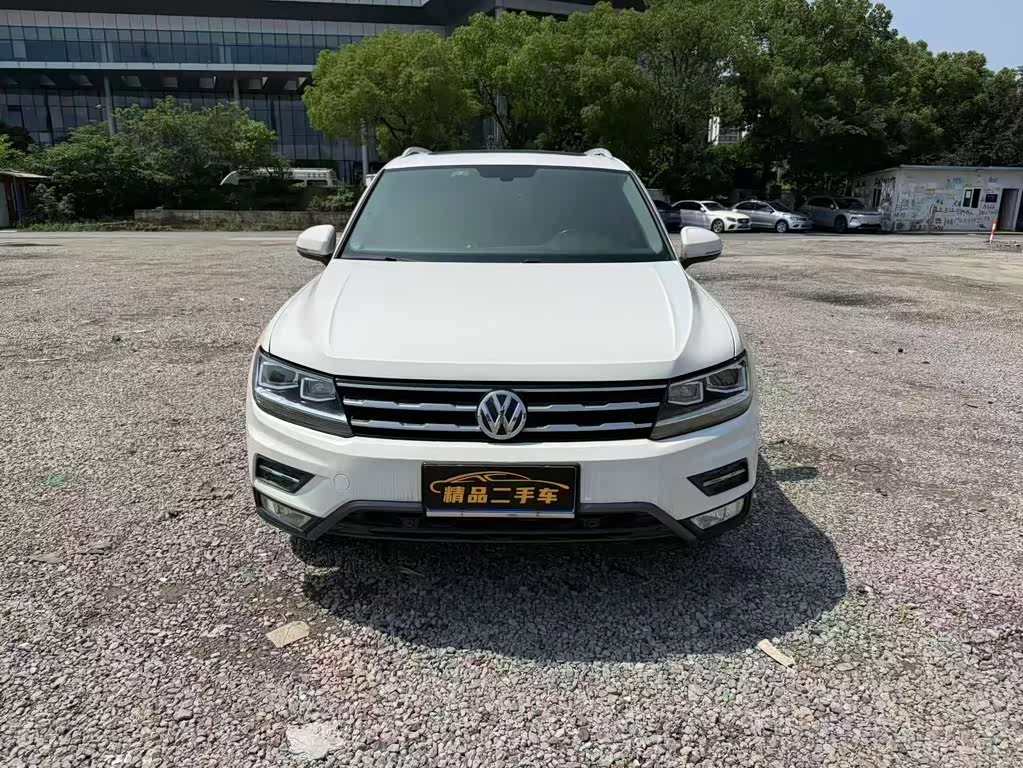 Volkswagen Tiguan L