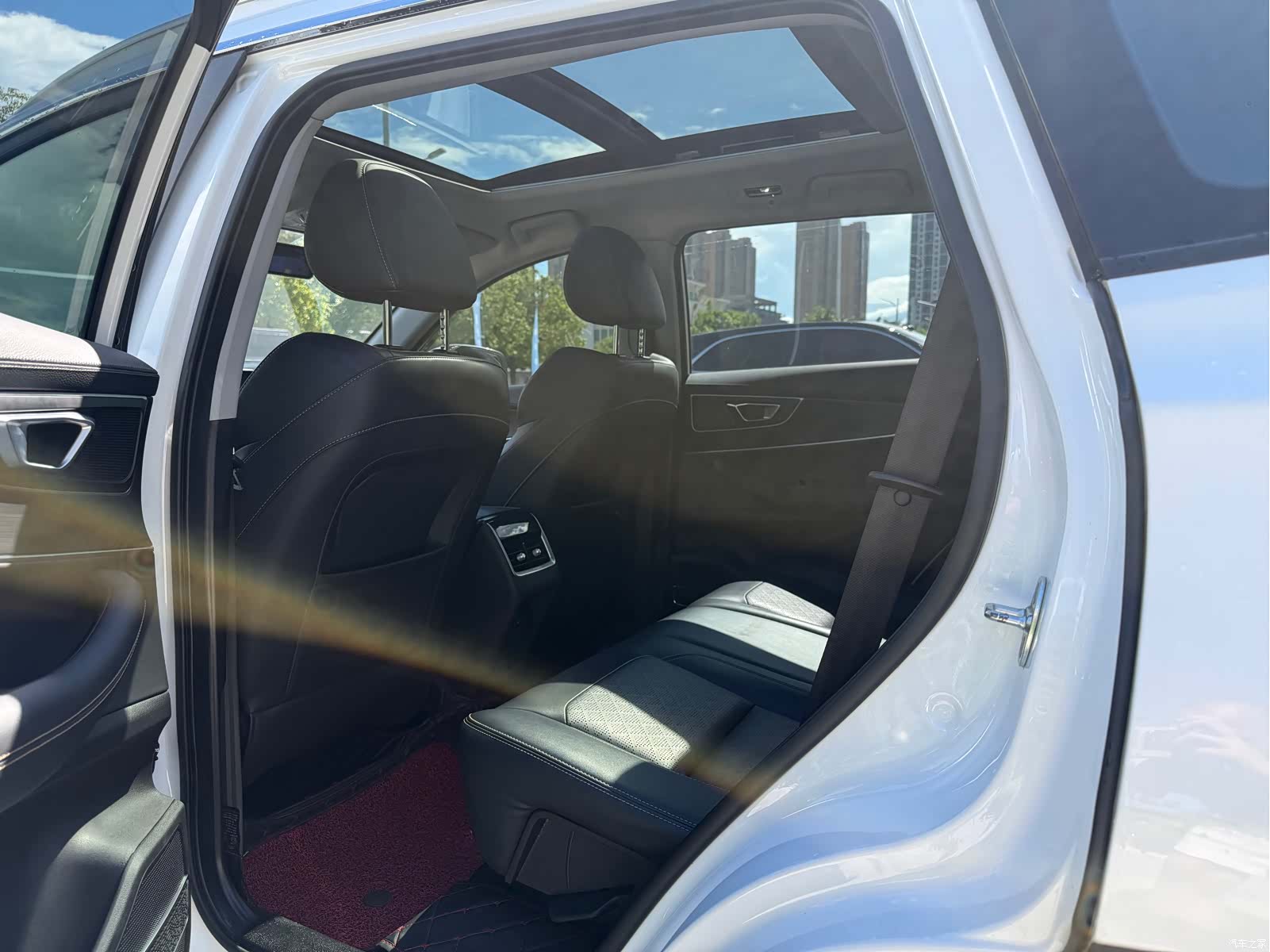 Chery Tiggo 8, 2023 все фото