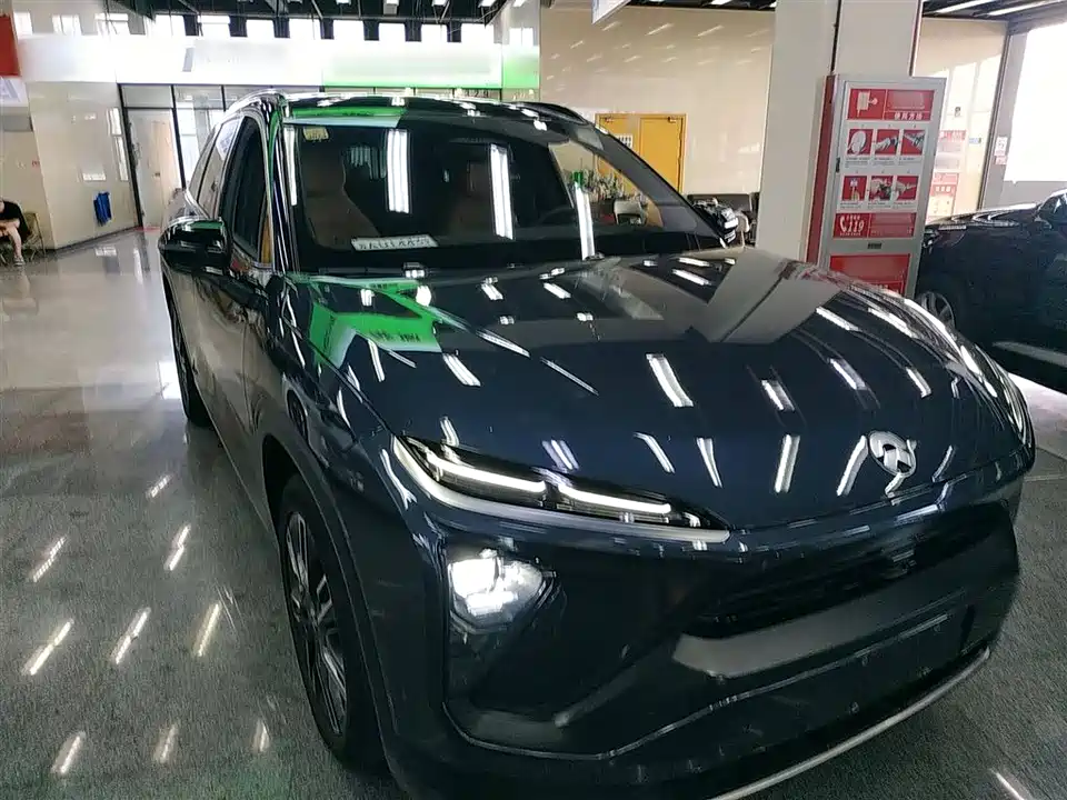 NIO ES6