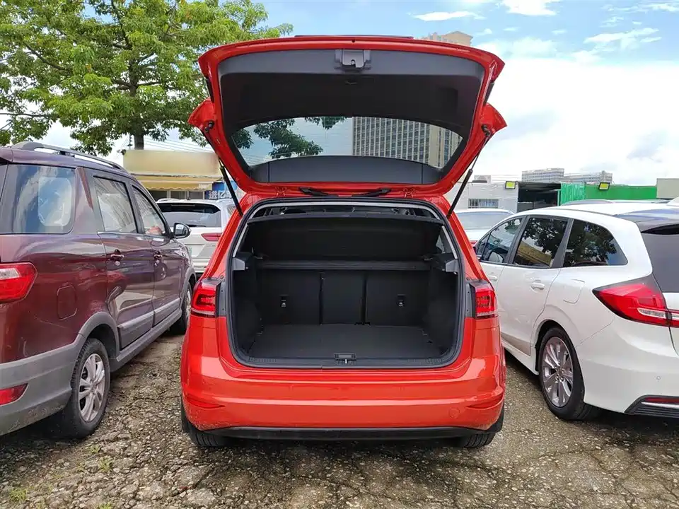 Volkswagen Golf*Jiayu