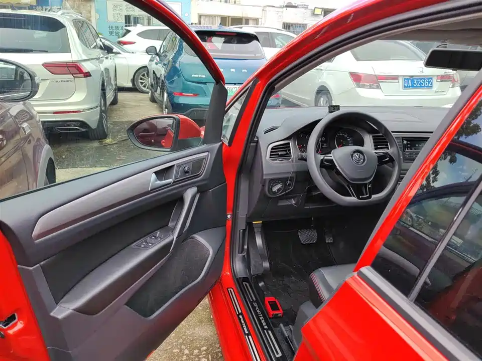 Volkswagen Golf*Jiayu