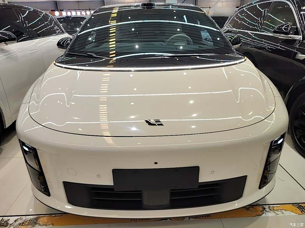 Li Auto i6, 2025 3