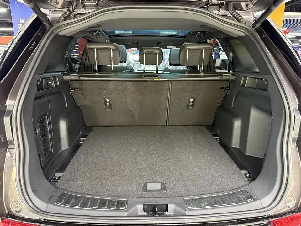 Land Rover Discover sports