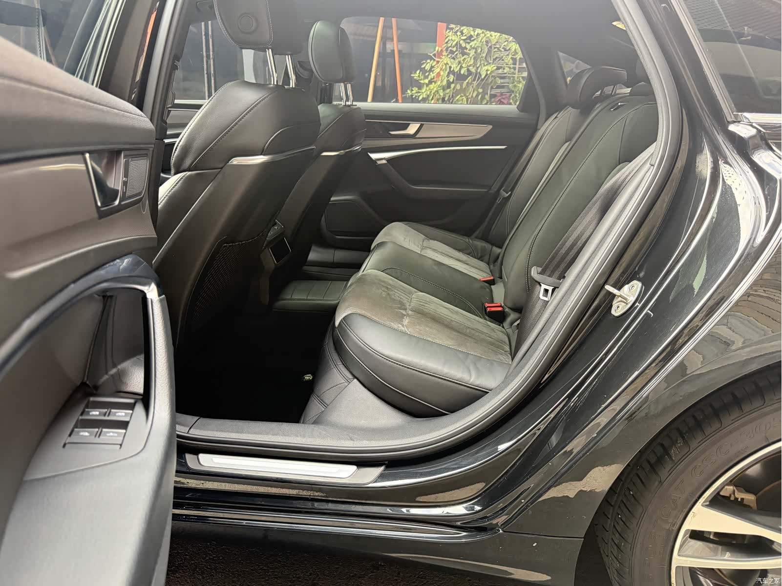 Audi A6L, 2019 все фото