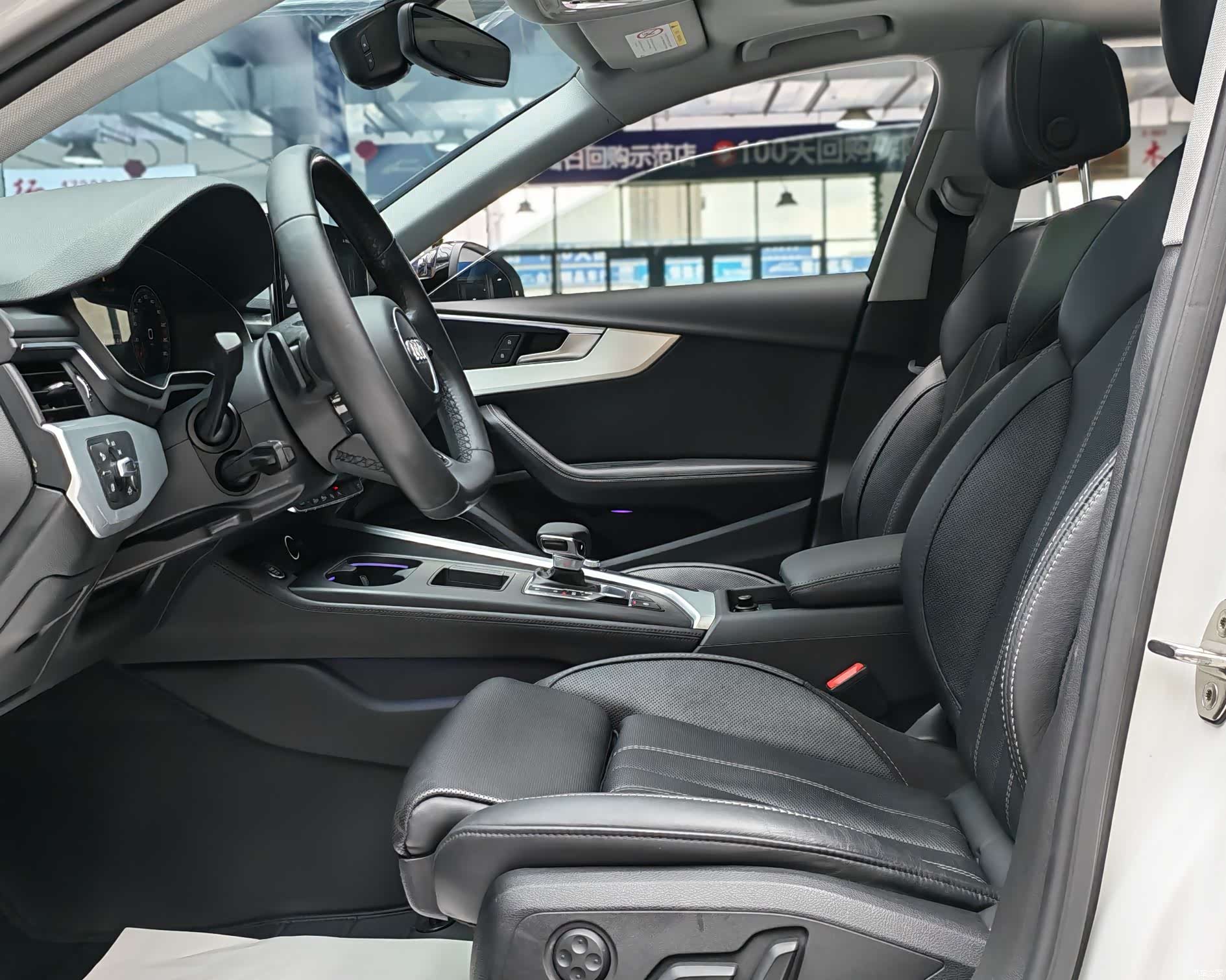 Audi A4L, 2022 10