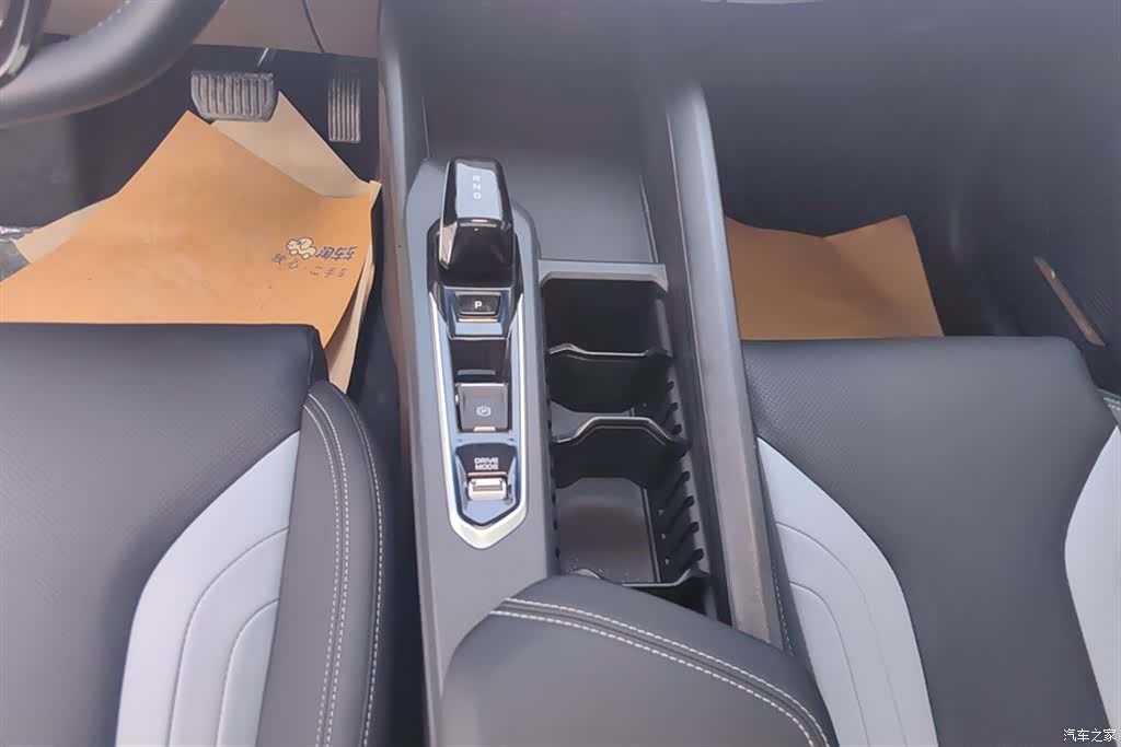 Geely Binray, 2023 16