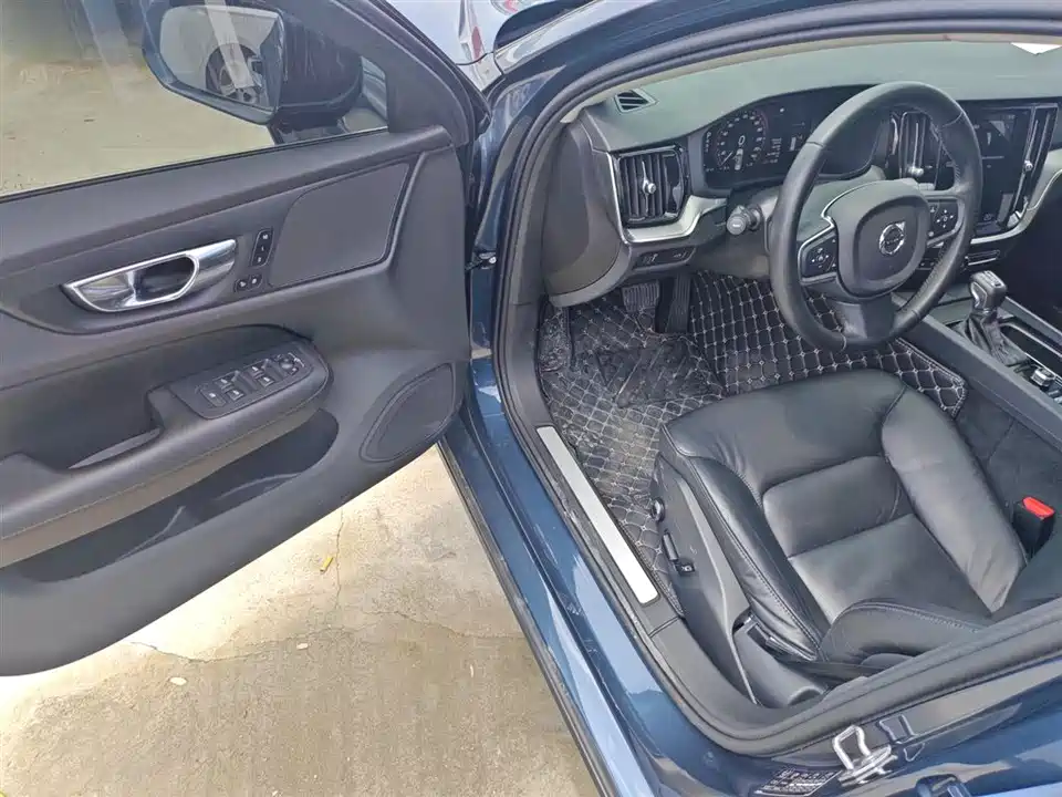 Volvo S60