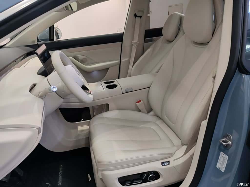Luxeed R7, 2025 15