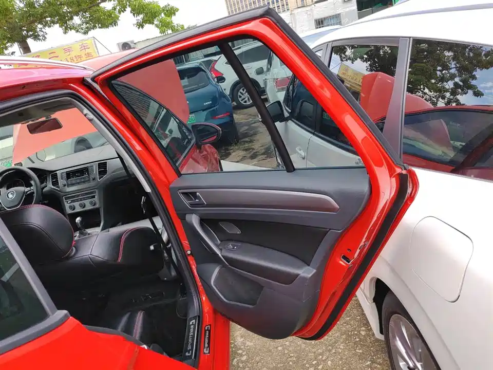 Volkswagen Golf*Jiayu