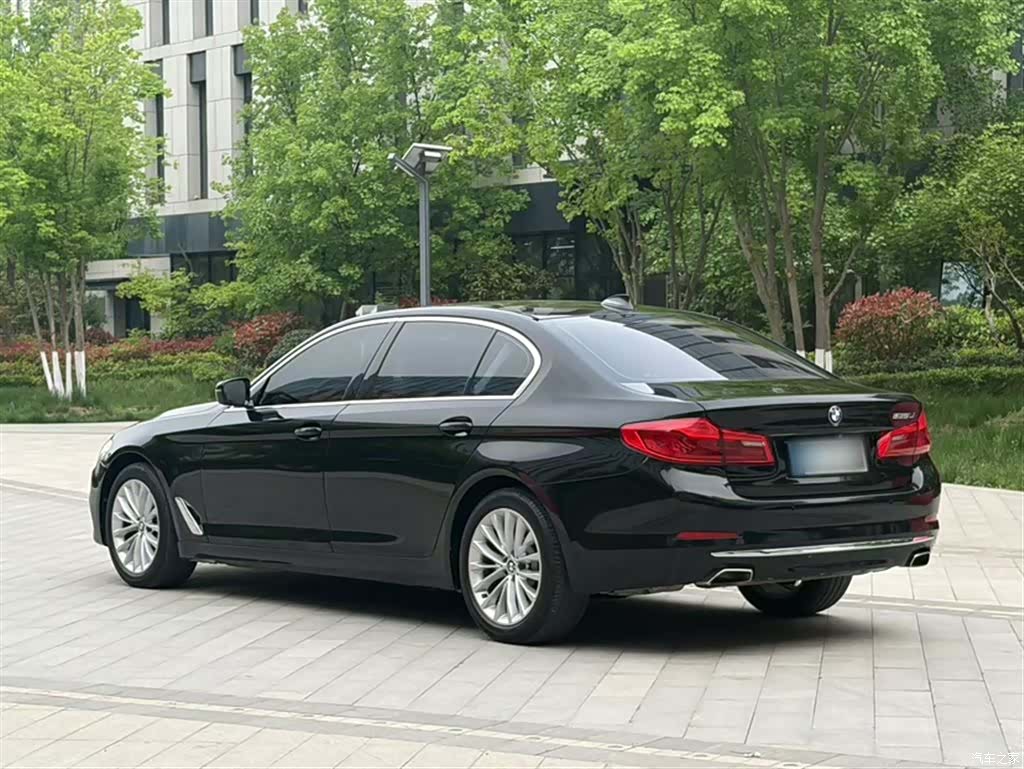 BMW 5 Series, 2018 все фото