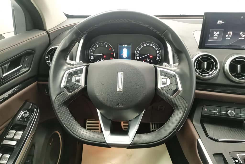 WEY VV5, 2017 15