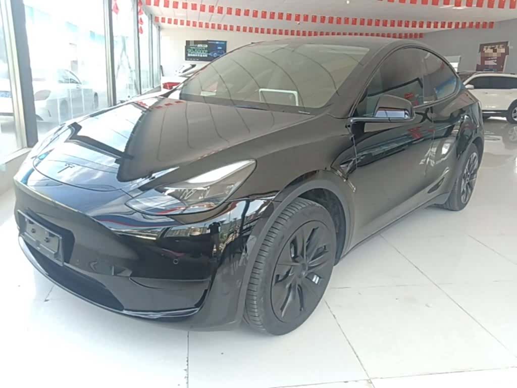 Tesla Model Y, 2023 2
