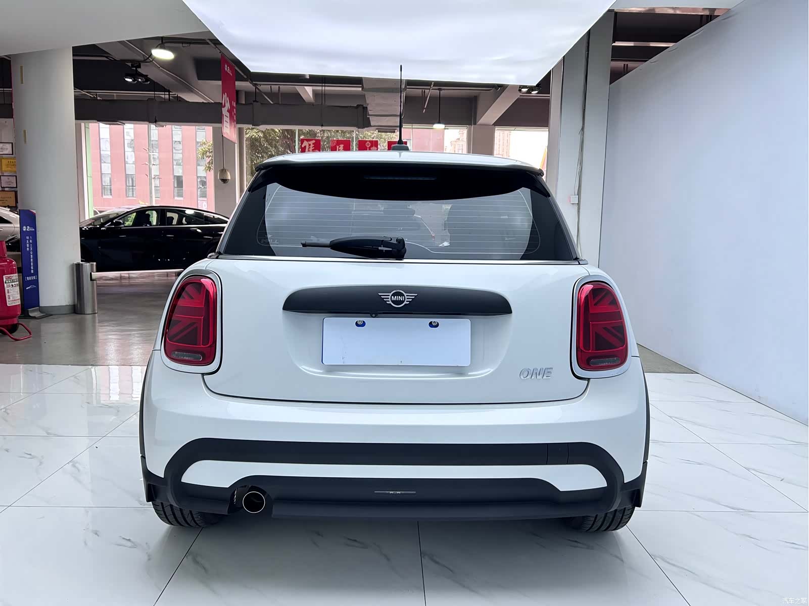 Mini ONE, 2024 6