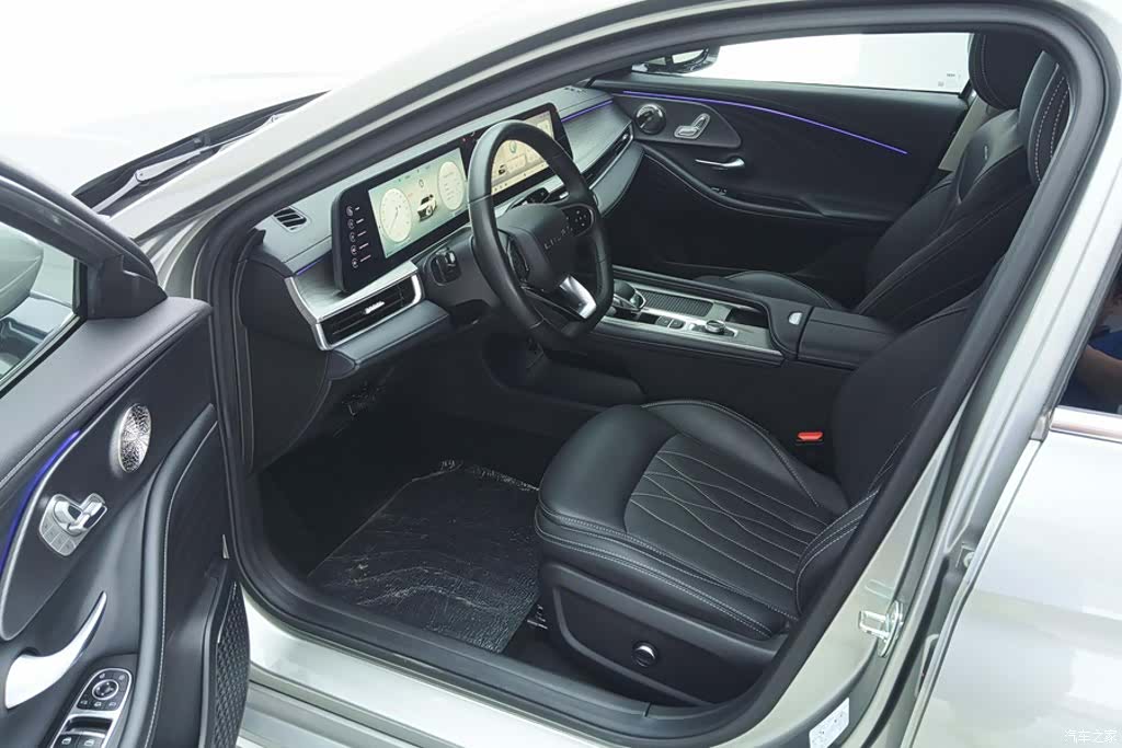 Chery Arrizo 8, 2024 9