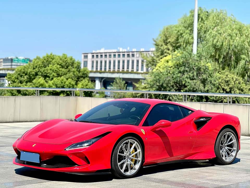 Ferrari F8
