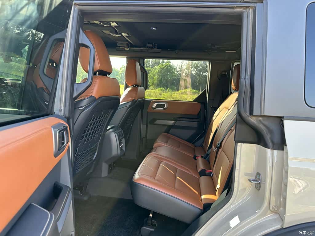 Ford Bronco, 2024 9