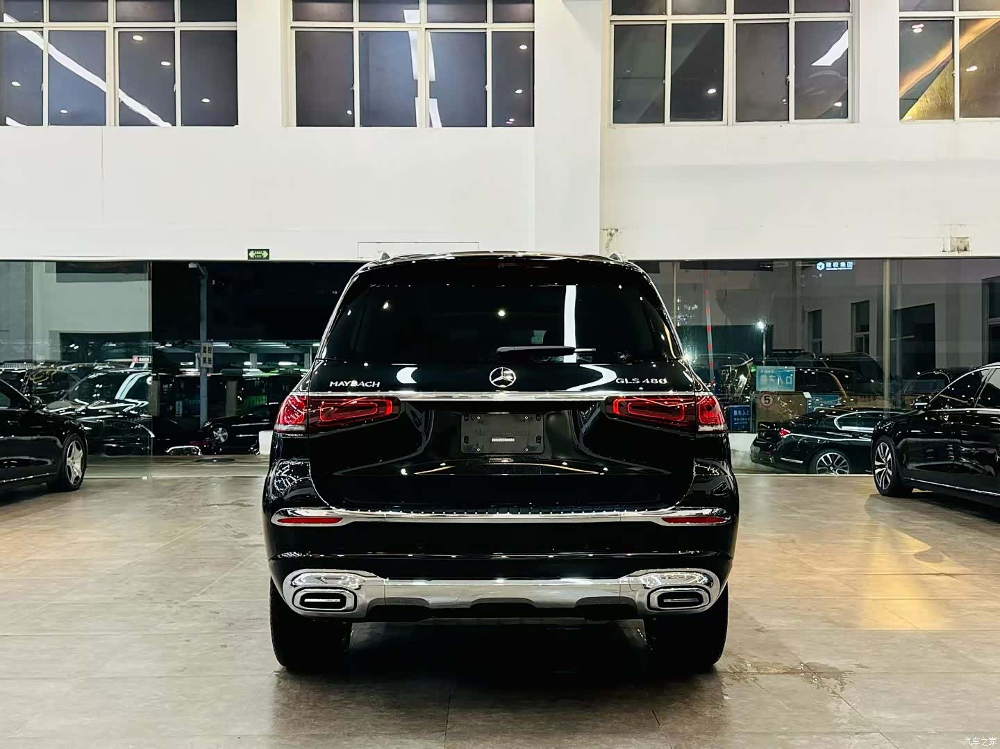 Mercedes-Benz GLS, 2023 все фото