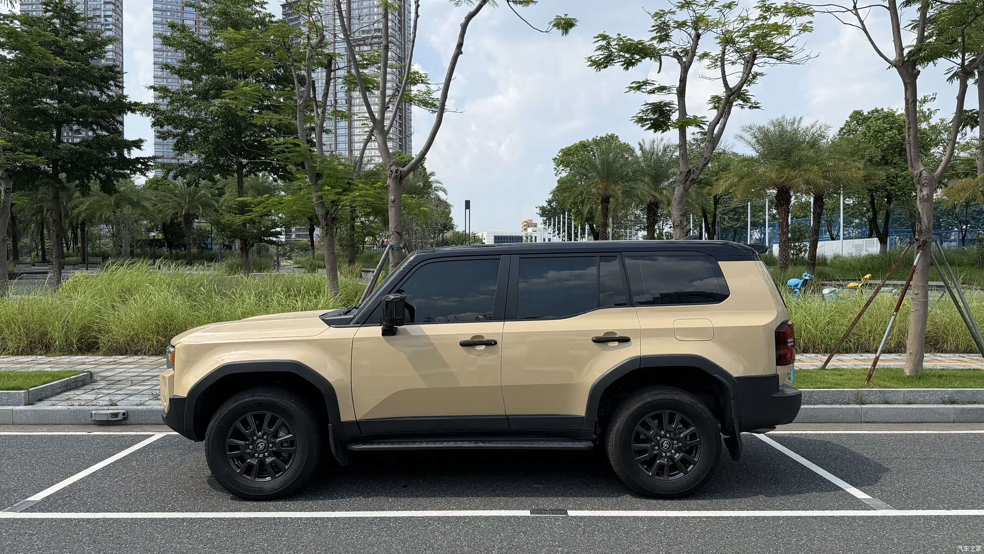 Toyota Prado, 2024 4