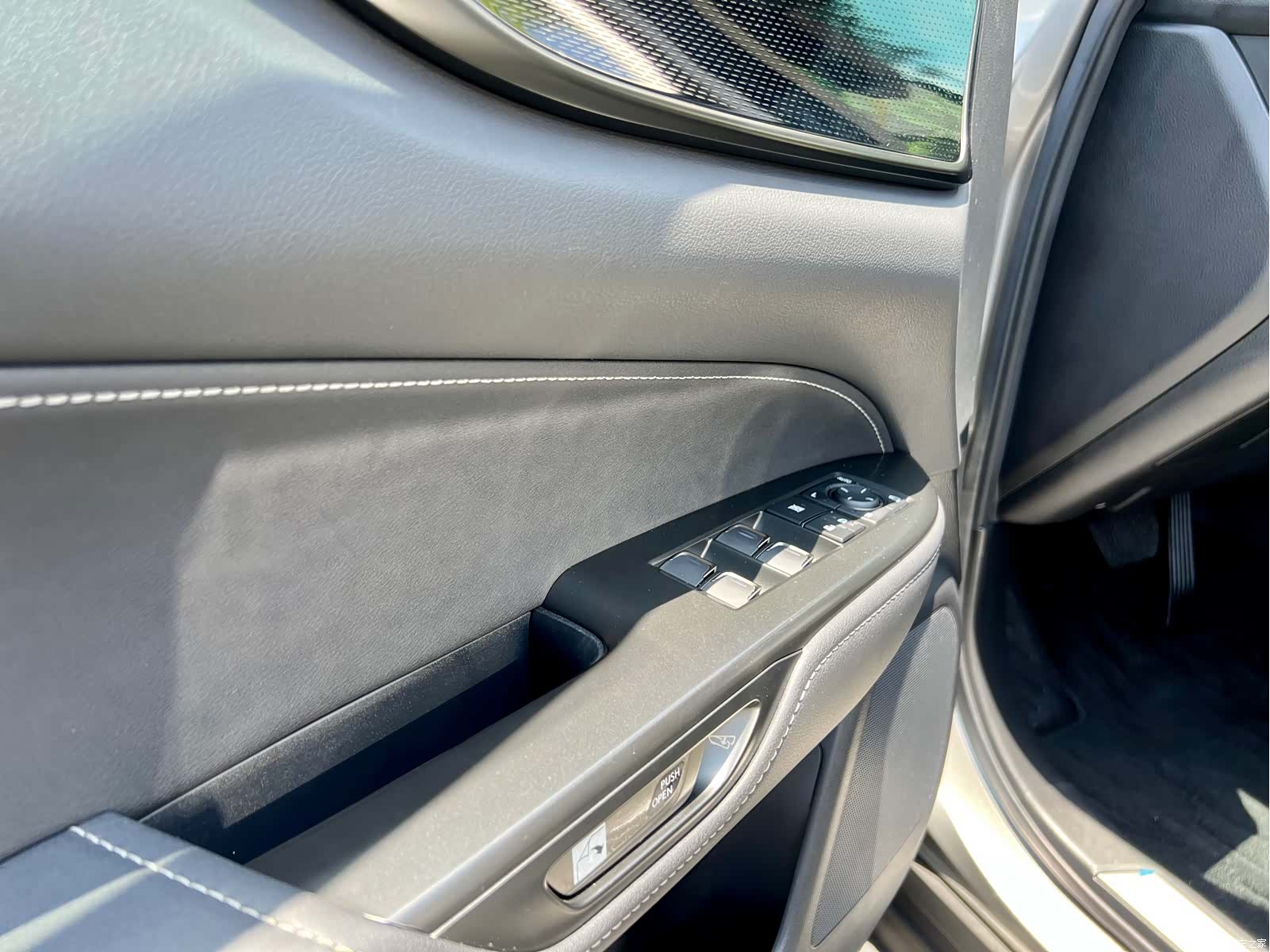 Lexus NX, 2022 9