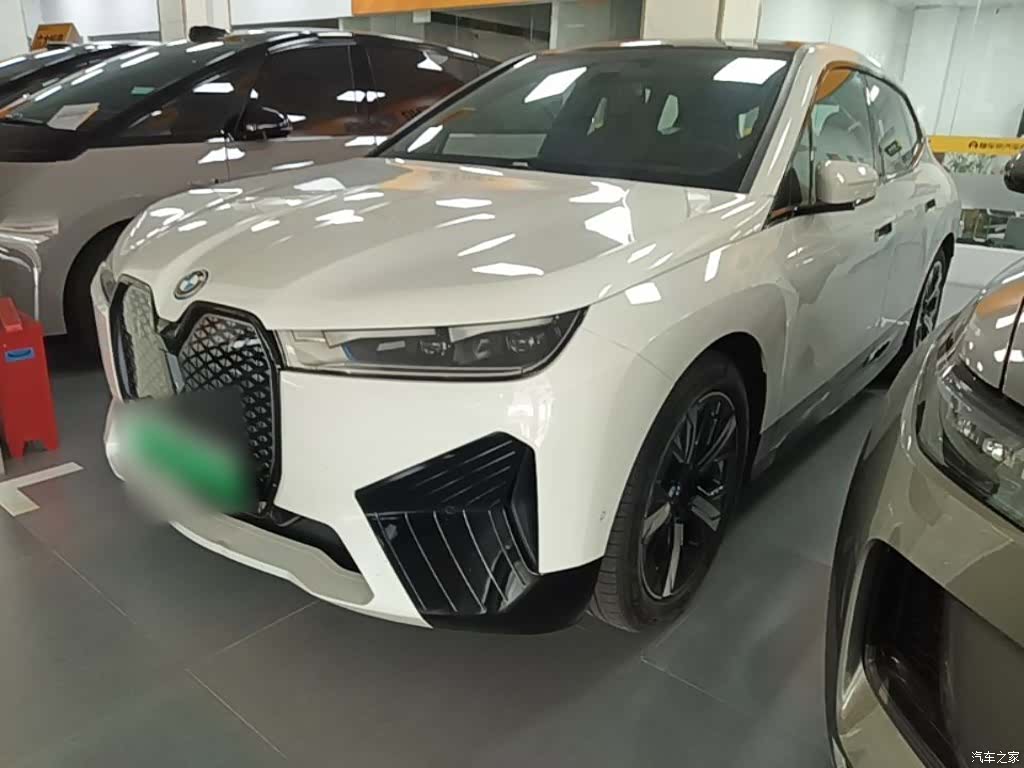 BMW iX, 2022 1