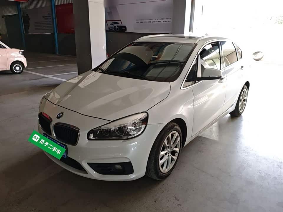 BMW 2 series station wagon