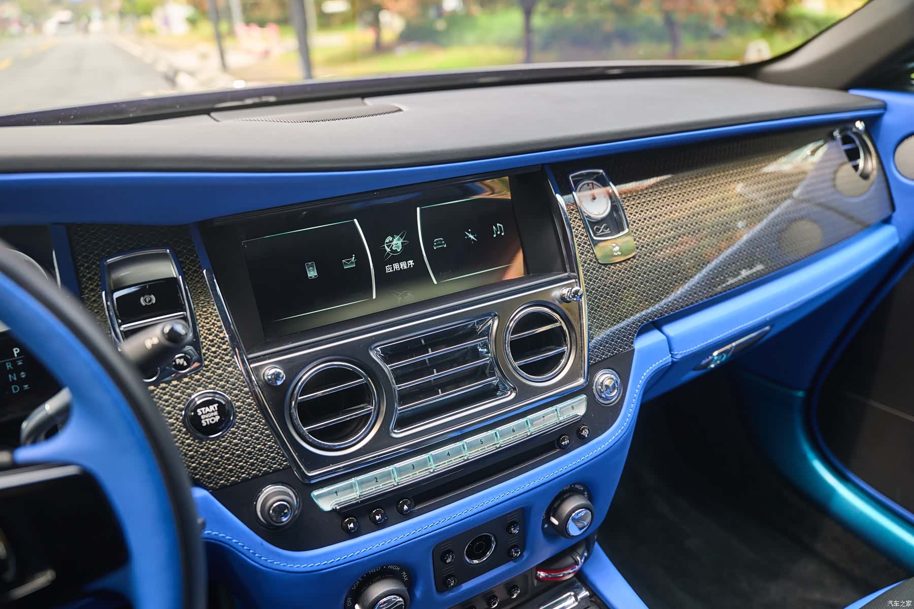 Rolls-Royce Wraith, 2019 16