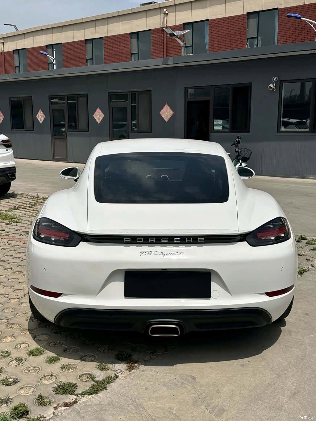 Porsche Cayman, 2021 4